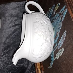 Garden and Vine Lenox Gravy Boat